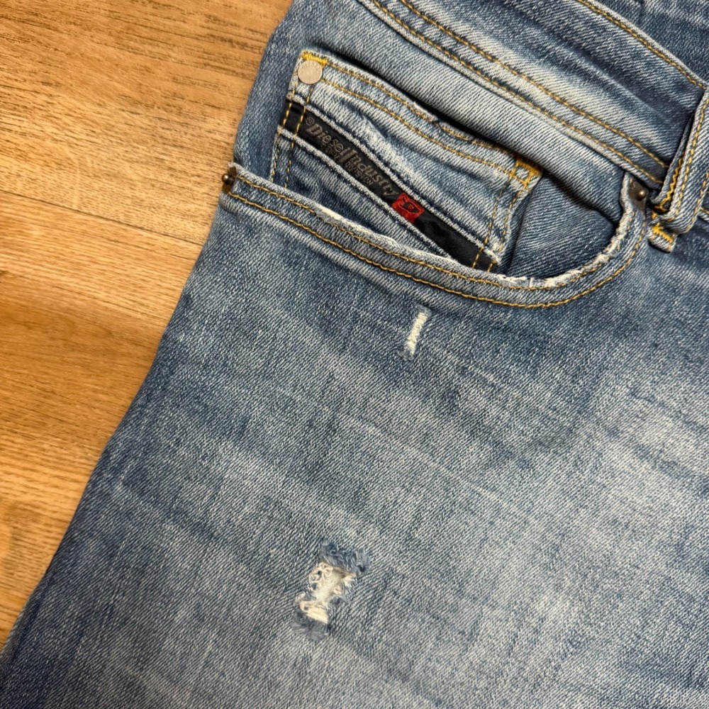 Diesel Thavar-XP Jeans Mens 38x30 Blue Slim Skinny Fit Stretch Distressed Denim - Picture 8 of 15